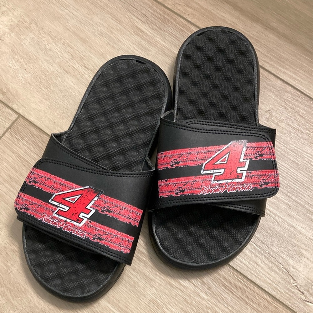 NASCAR Kevin Harvick, Sporty Black and Red Sandals with Quilted Comfort